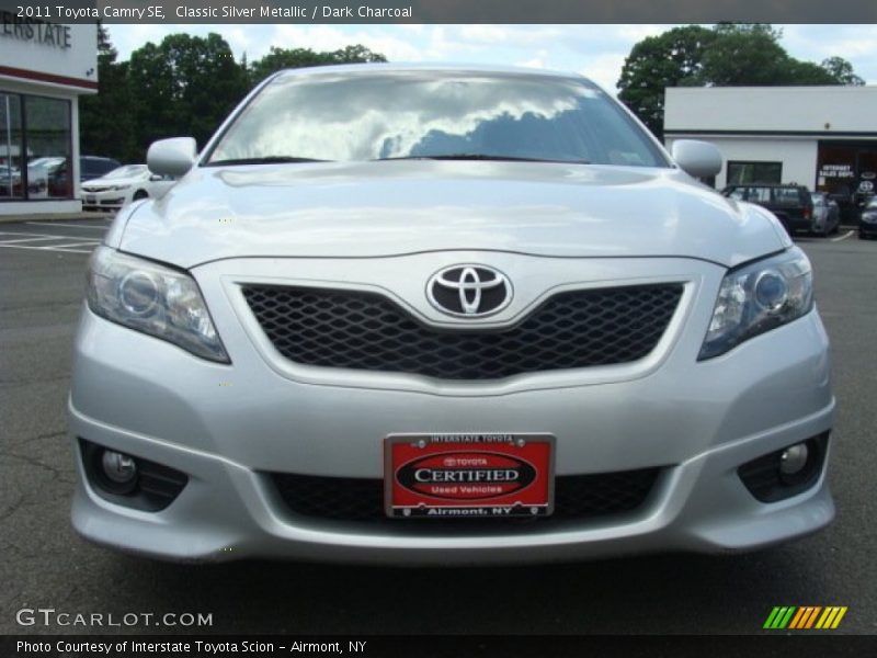 Classic Silver Metallic / Dark Charcoal 2011 Toyota Camry SE