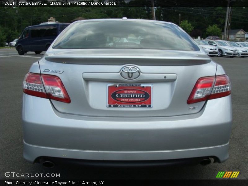 Classic Silver Metallic / Dark Charcoal 2011 Toyota Camry SE
