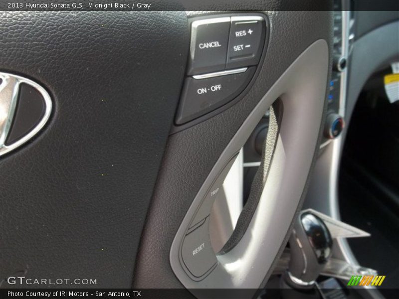 Midnight Black / Gray 2013 Hyundai Sonata GLS