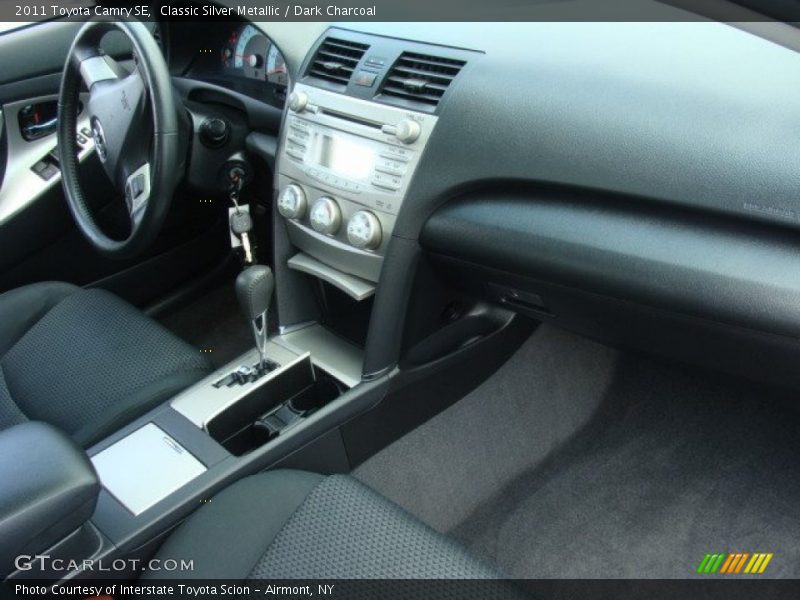 Classic Silver Metallic / Dark Charcoal 2011 Toyota Camry SE