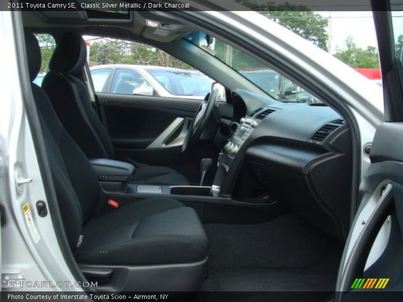 Classic Silver Metallic / Dark Charcoal 2011 Toyota Camry SE