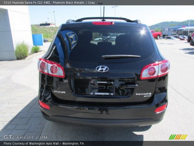 Phantom Black Metallic / Gray 2010 Hyundai Santa Fe GLS 4WD