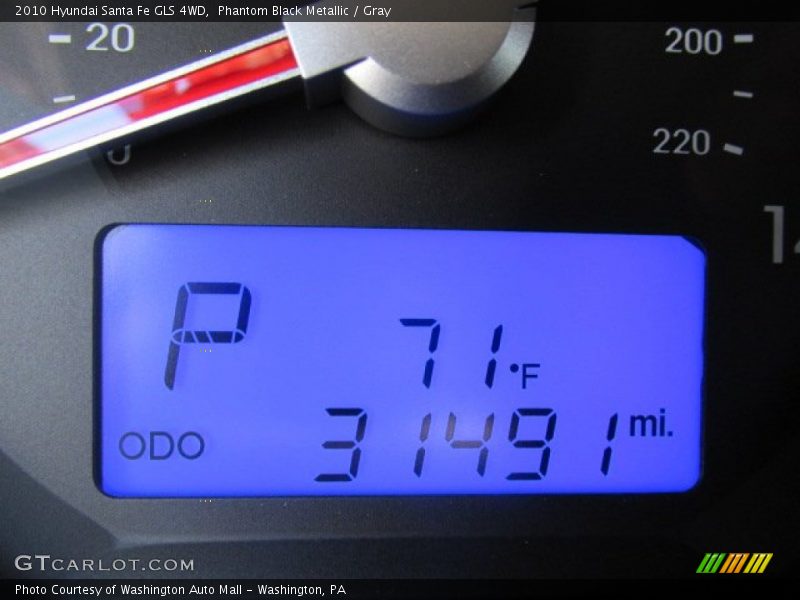 Phantom Black Metallic / Gray 2010 Hyundai Santa Fe GLS 4WD