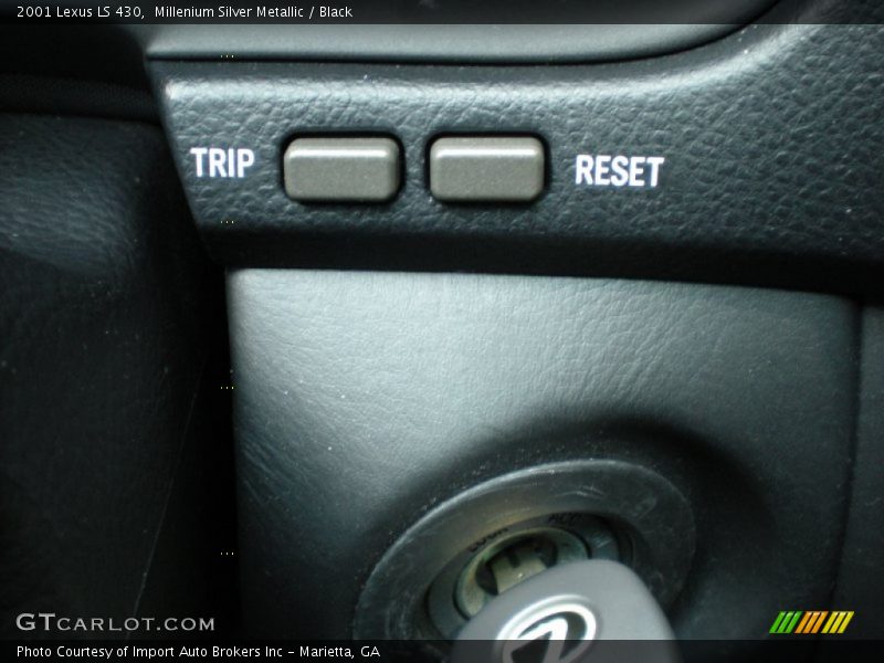 Millenium Silver Metallic / Black 2001 Lexus LS 430