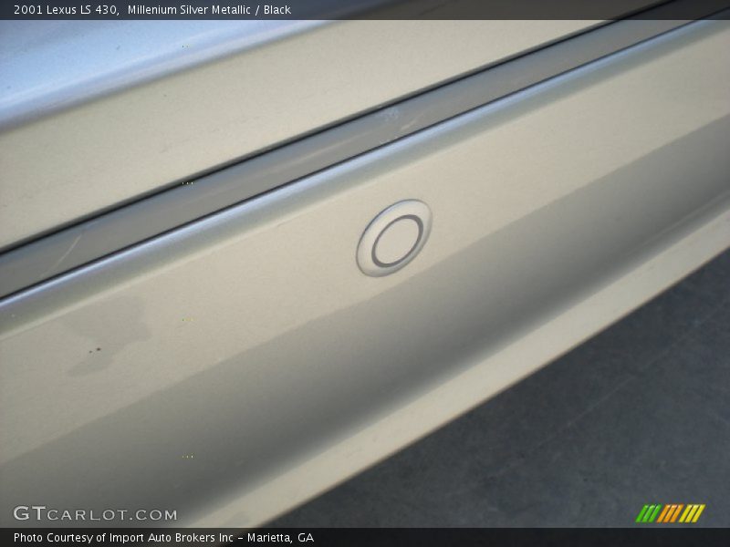 Millenium Silver Metallic / Black 2001 Lexus LS 430