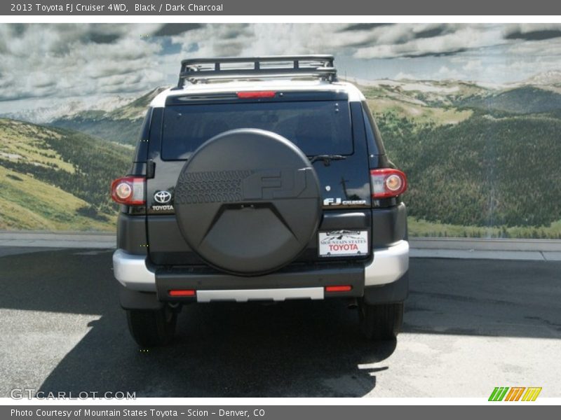 Black / Dark Charcoal 2013 Toyota FJ Cruiser 4WD