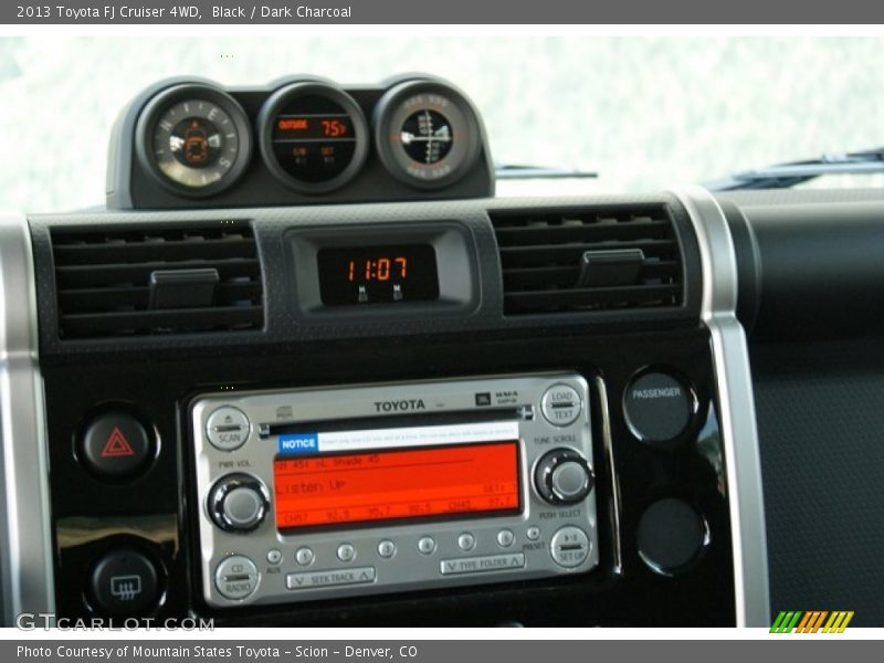 Black / Dark Charcoal 2013 Toyota FJ Cruiser 4WD