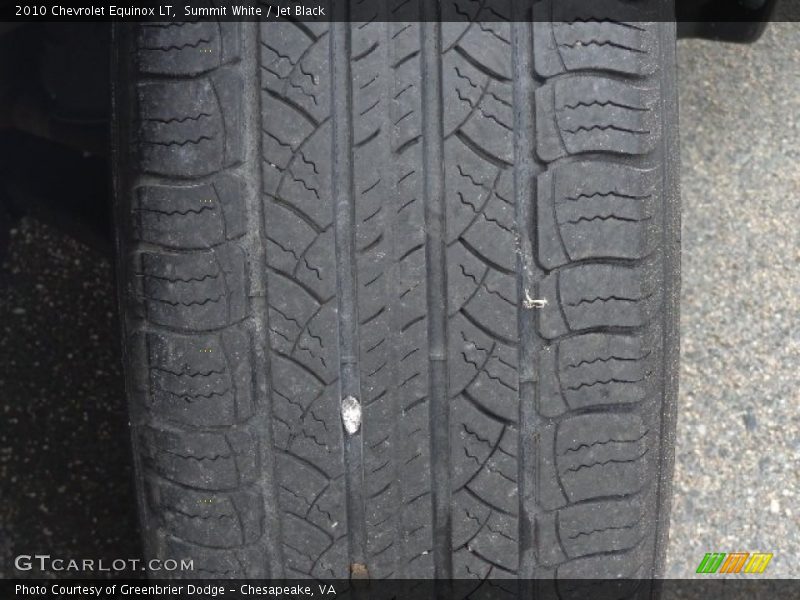 Summit White / Jet Black 2010 Chevrolet Equinox LT
