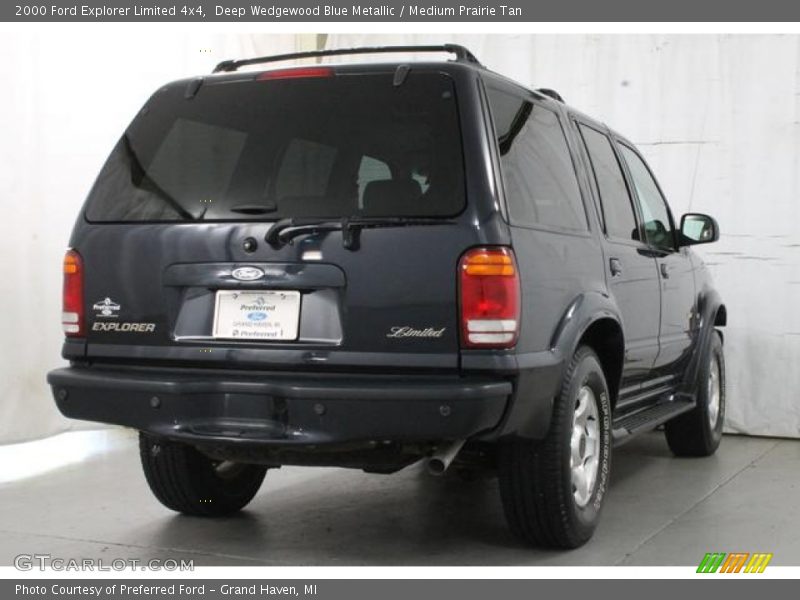 Deep Wedgewood Blue Metallic / Medium Prairie Tan 2000 Ford Explorer Limited 4x4