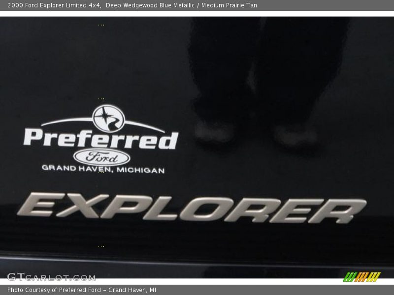 Deep Wedgewood Blue Metallic / Medium Prairie Tan 2000 Ford Explorer Limited 4x4