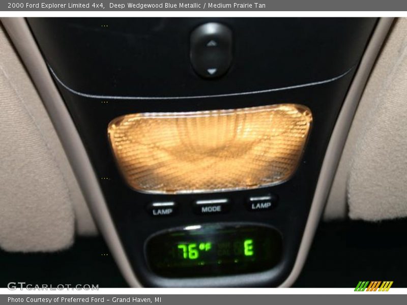 Deep Wedgewood Blue Metallic / Medium Prairie Tan 2000 Ford Explorer Limited 4x4