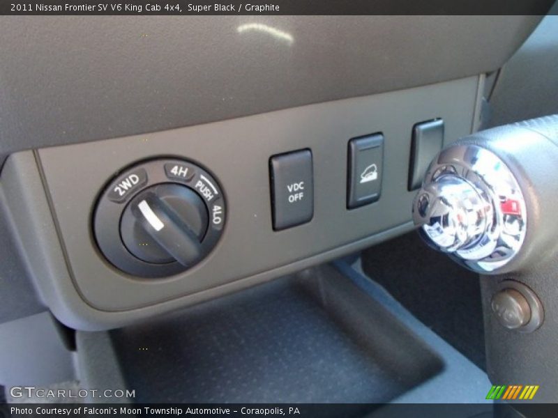 Super Black / Graphite 2011 Nissan Frontier SV V6 King Cab 4x4