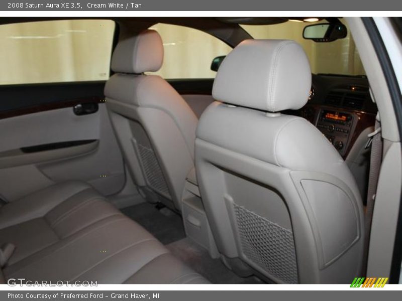 Cream White / Tan 2008 Saturn Aura XE 3.5