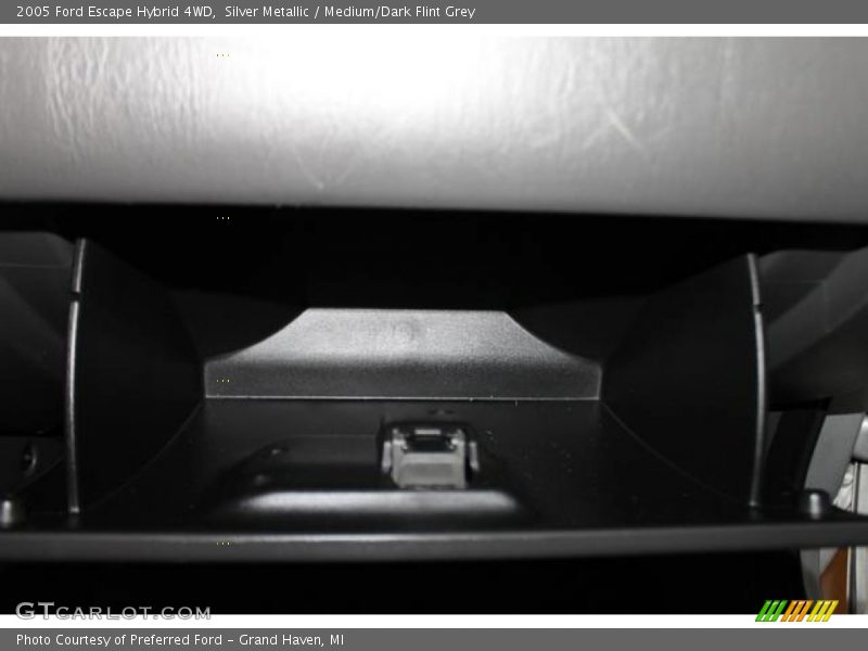 Silver Metallic / Medium/Dark Flint Grey 2005 Ford Escape Hybrid 4WD