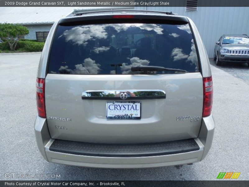 Light Sandstone Metallic / Medium Slate Gray/Light Shale 2009 Dodge Grand Caravan SXT