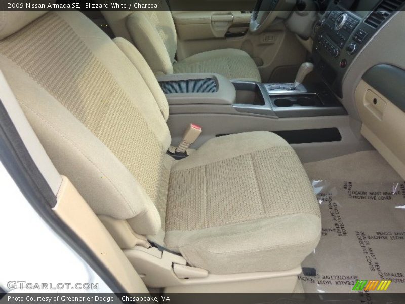 Front Seat of 2009 Armada SE