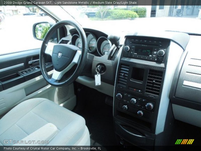 Light Sandstone Metallic / Medium Slate Gray/Light Shale 2009 Dodge Grand Caravan SXT