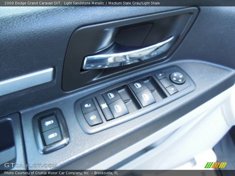 Light Sandstone Metallic / Medium Slate Gray/Light Shale 2009 Dodge Grand Caravan SXT
