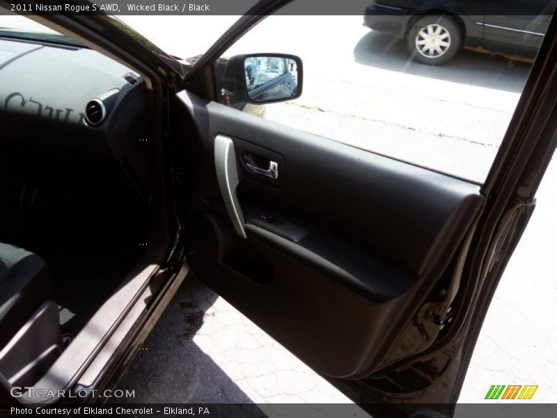 Wicked Black / Black 2011 Nissan Rogue S AWD