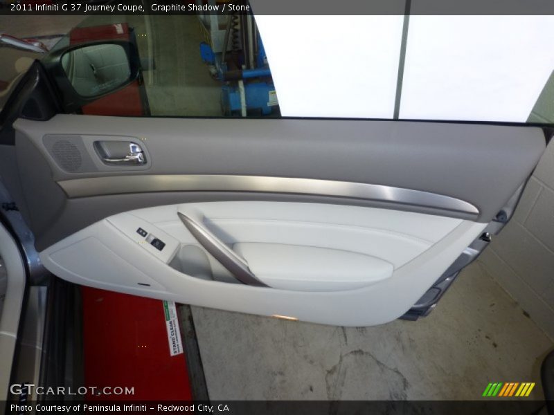 Door Panel of 2011 G 37 Journey Coupe