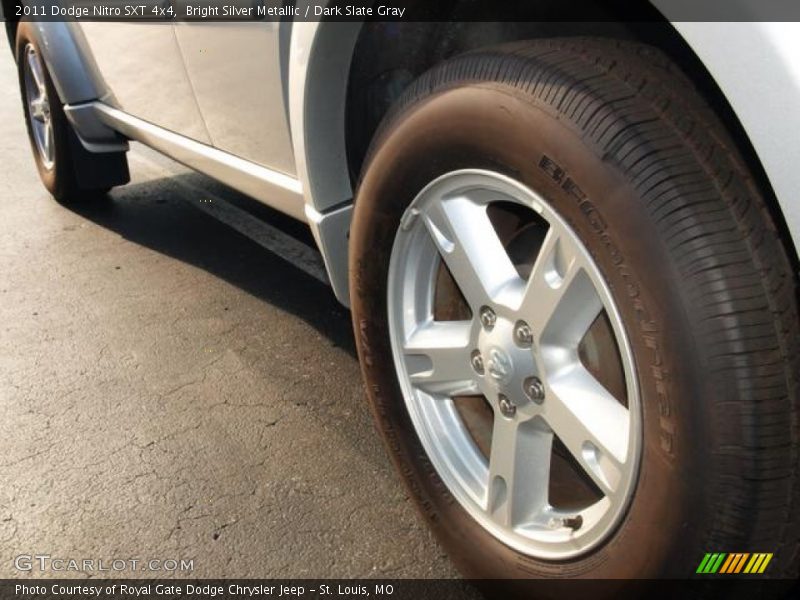 Bright Silver Metallic / Dark Slate Gray 2011 Dodge Nitro SXT 4x4