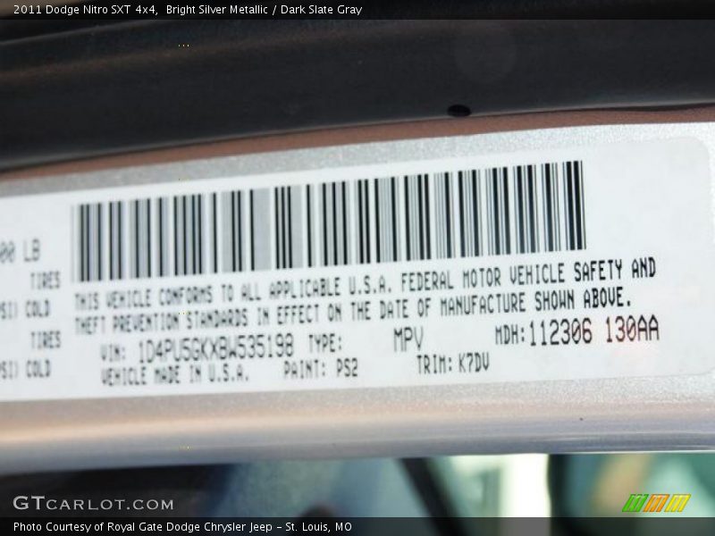 Bright Silver Metallic / Dark Slate Gray 2011 Dodge Nitro SXT 4x4