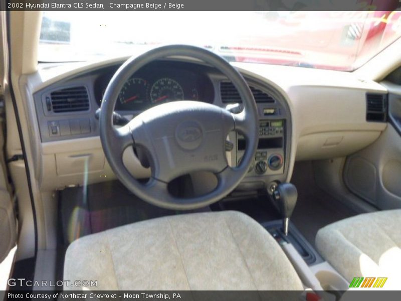 Champagne Beige / Beige 2002 Hyundai Elantra GLS Sedan