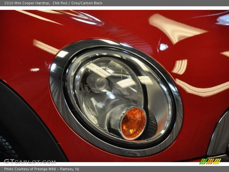 Chili Red / Grey/Carbon Black 2010 Mini Cooper Hardtop