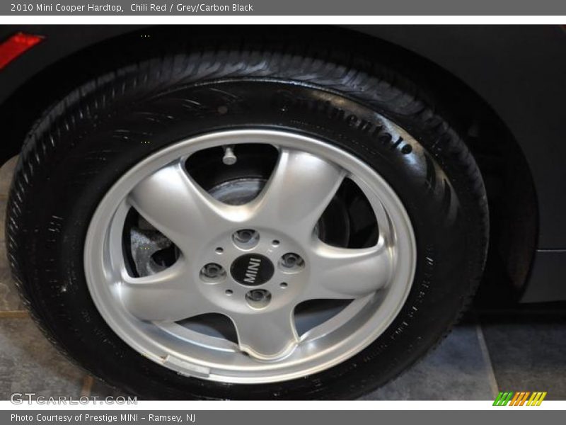 Chili Red / Grey/Carbon Black 2010 Mini Cooper Hardtop