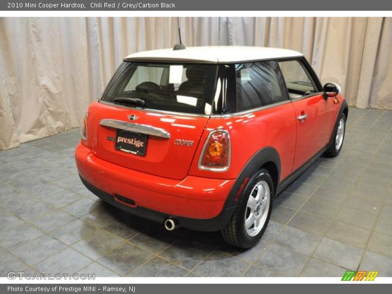 Chili Red / Grey/Carbon Black 2010 Mini Cooper Hardtop