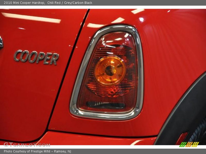 Chili Red / Grey/Carbon Black 2010 Mini Cooper Hardtop