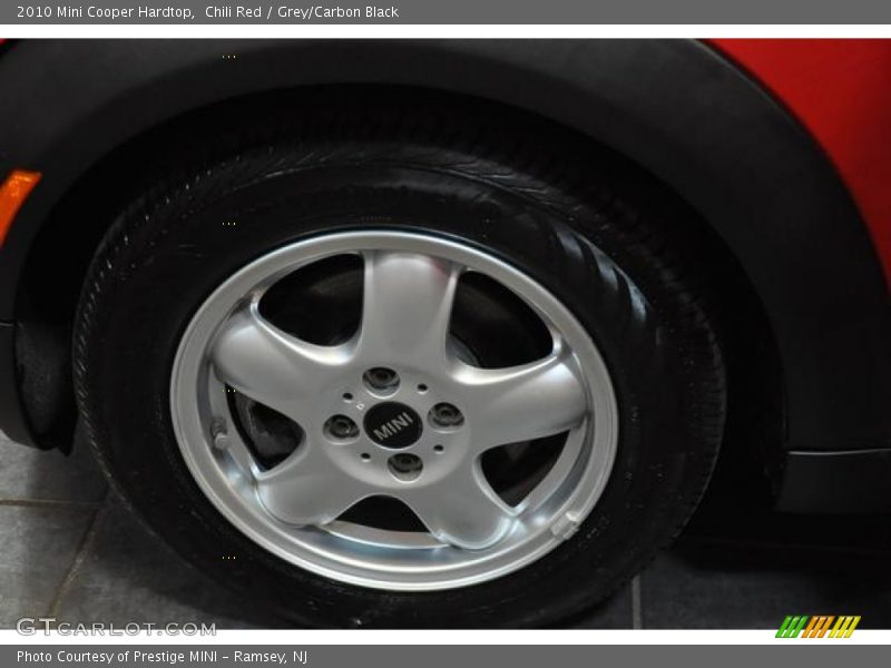 Chili Red / Grey/Carbon Black 2010 Mini Cooper Hardtop