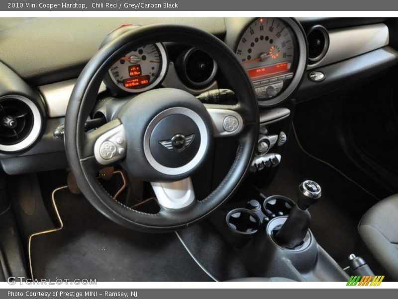 Chili Red / Grey/Carbon Black 2010 Mini Cooper Hardtop