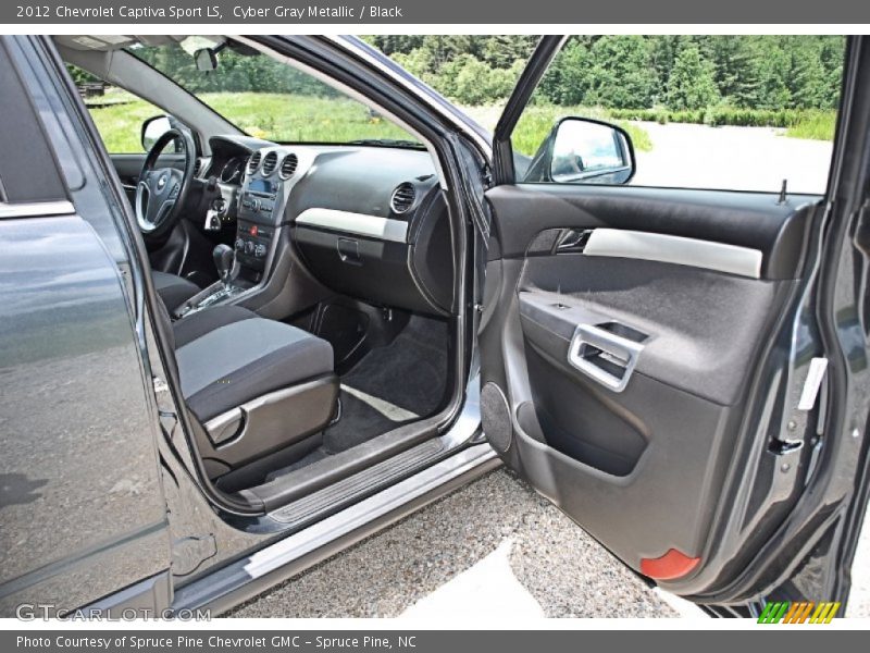 Cyber Gray Metallic / Black 2012 Chevrolet Captiva Sport LS