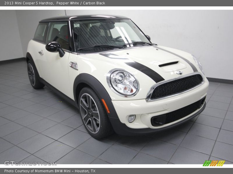 Pepper White / Carbon Black 2013 Mini Cooper S Hardtop