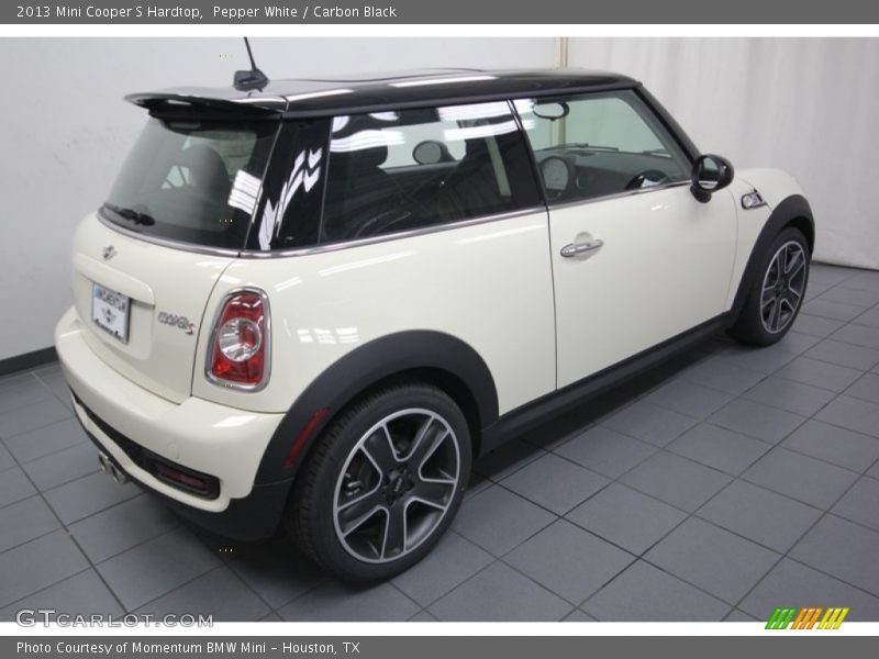 Pepper White / Carbon Black 2013 Mini Cooper S Hardtop