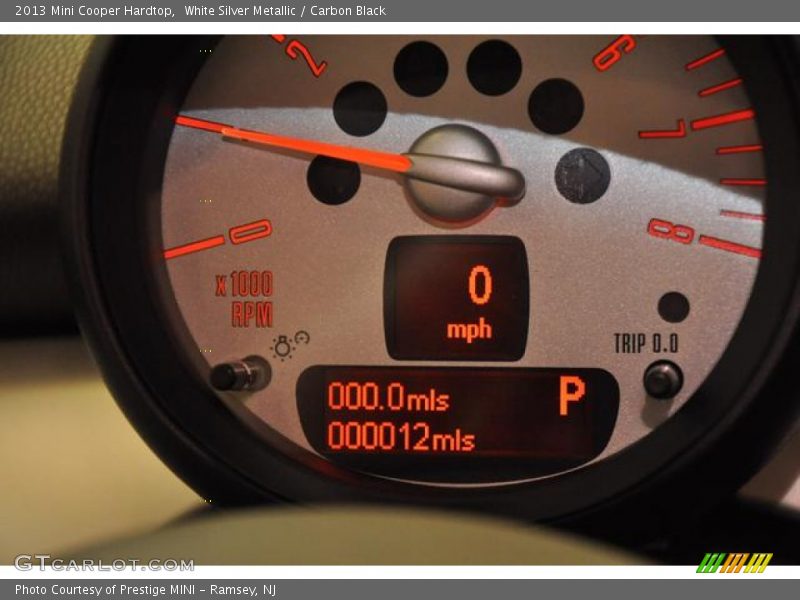 White Silver Metallic / Carbon Black 2013 Mini Cooper Hardtop