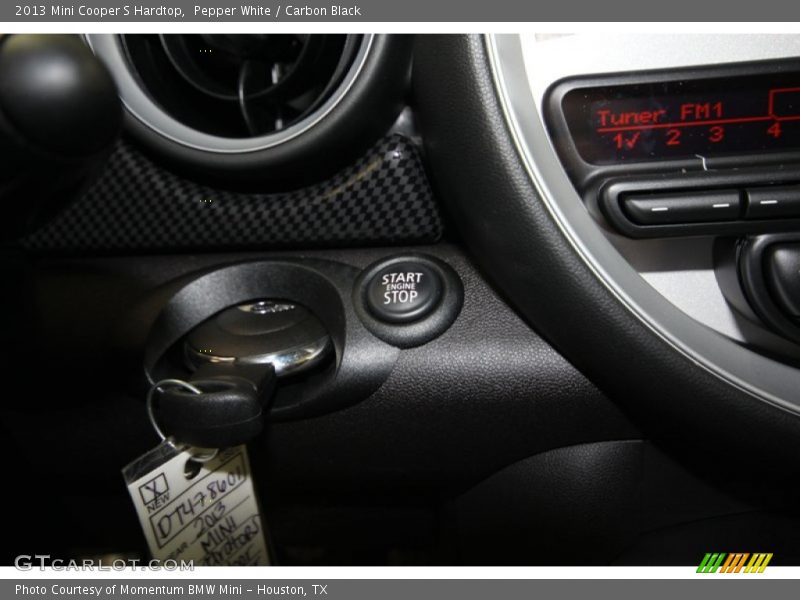 Pepper White / Carbon Black 2013 Mini Cooper S Hardtop