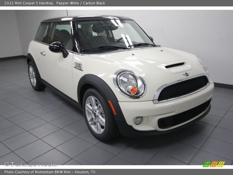 Pepper White / Carbon Black 2013 Mini Cooper S Hardtop