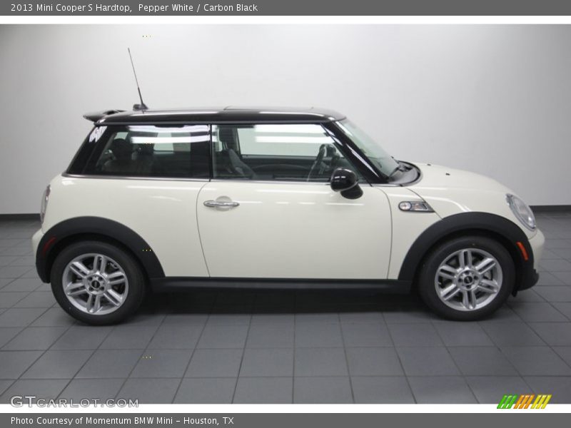 Pepper White / Carbon Black 2013 Mini Cooper S Hardtop