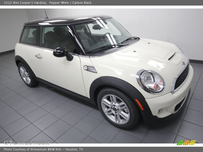 Pepper White / Carbon Black 2013 Mini Cooper S Hardtop