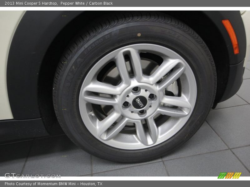 Pepper White / Carbon Black 2013 Mini Cooper S Hardtop