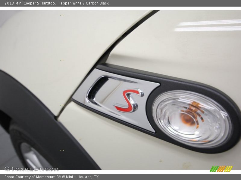 Pepper White / Carbon Black 2013 Mini Cooper S Hardtop