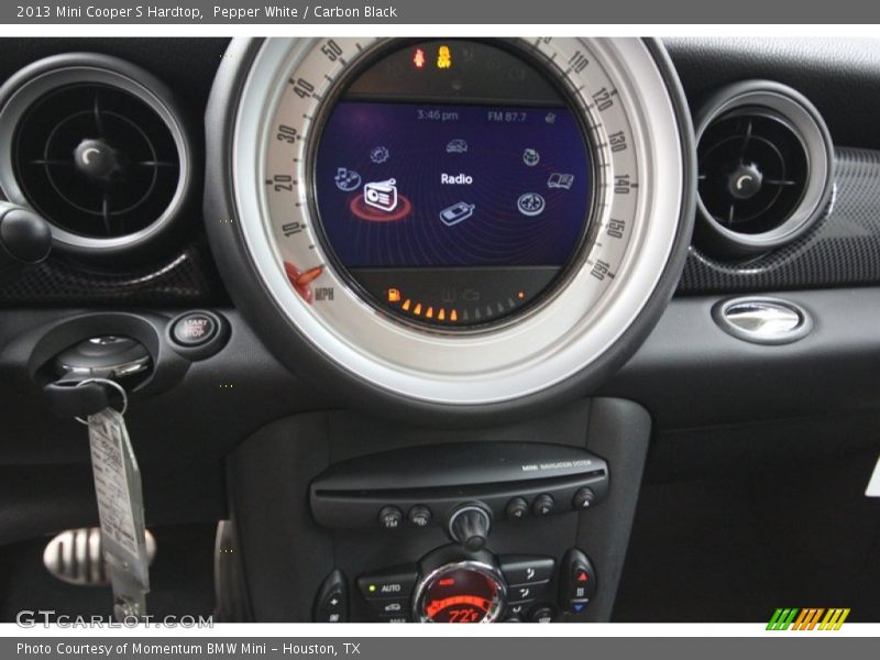 Pepper White / Carbon Black 2013 Mini Cooper S Hardtop