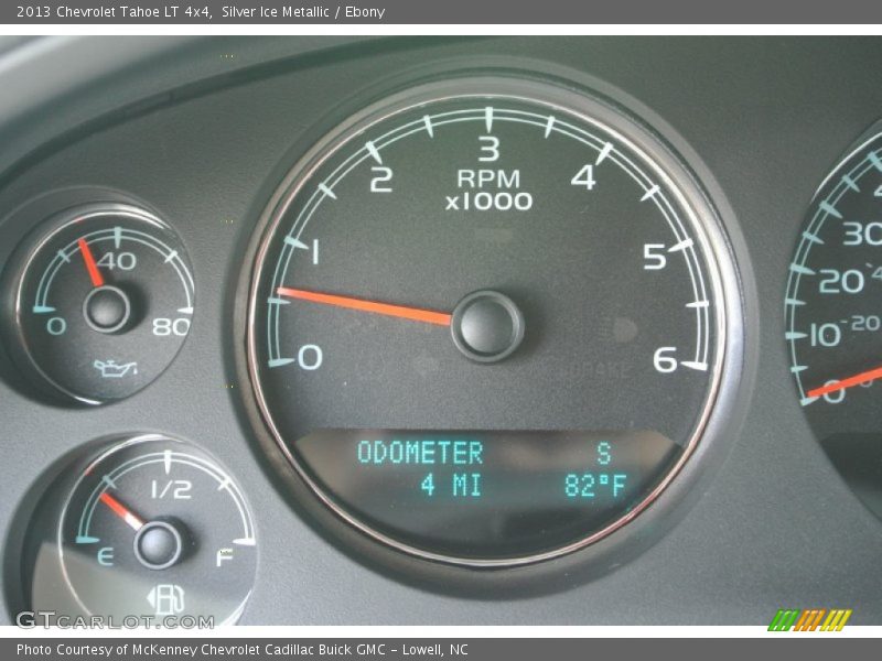Silver Ice Metallic / Ebony 2013 Chevrolet Tahoe LT 4x4