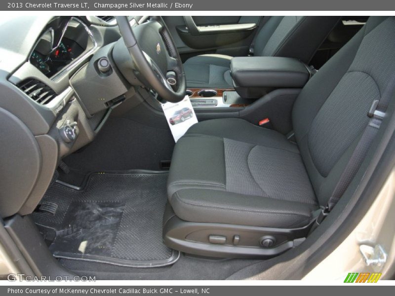 Champagne Silver Metallic / Ebony 2013 Chevrolet Traverse LT