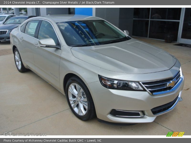 Front 3/4 View of 2014 Impala LT