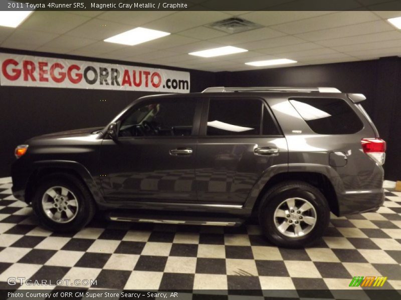 Magnetic Gray Metallic / Graphite 2011 Toyota 4Runner SR5
