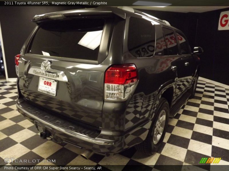 Magnetic Gray Metallic / Graphite 2011 Toyota 4Runner SR5