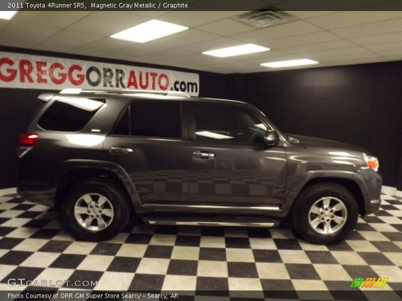 Magnetic Gray Metallic / Graphite 2011 Toyota 4Runner SR5